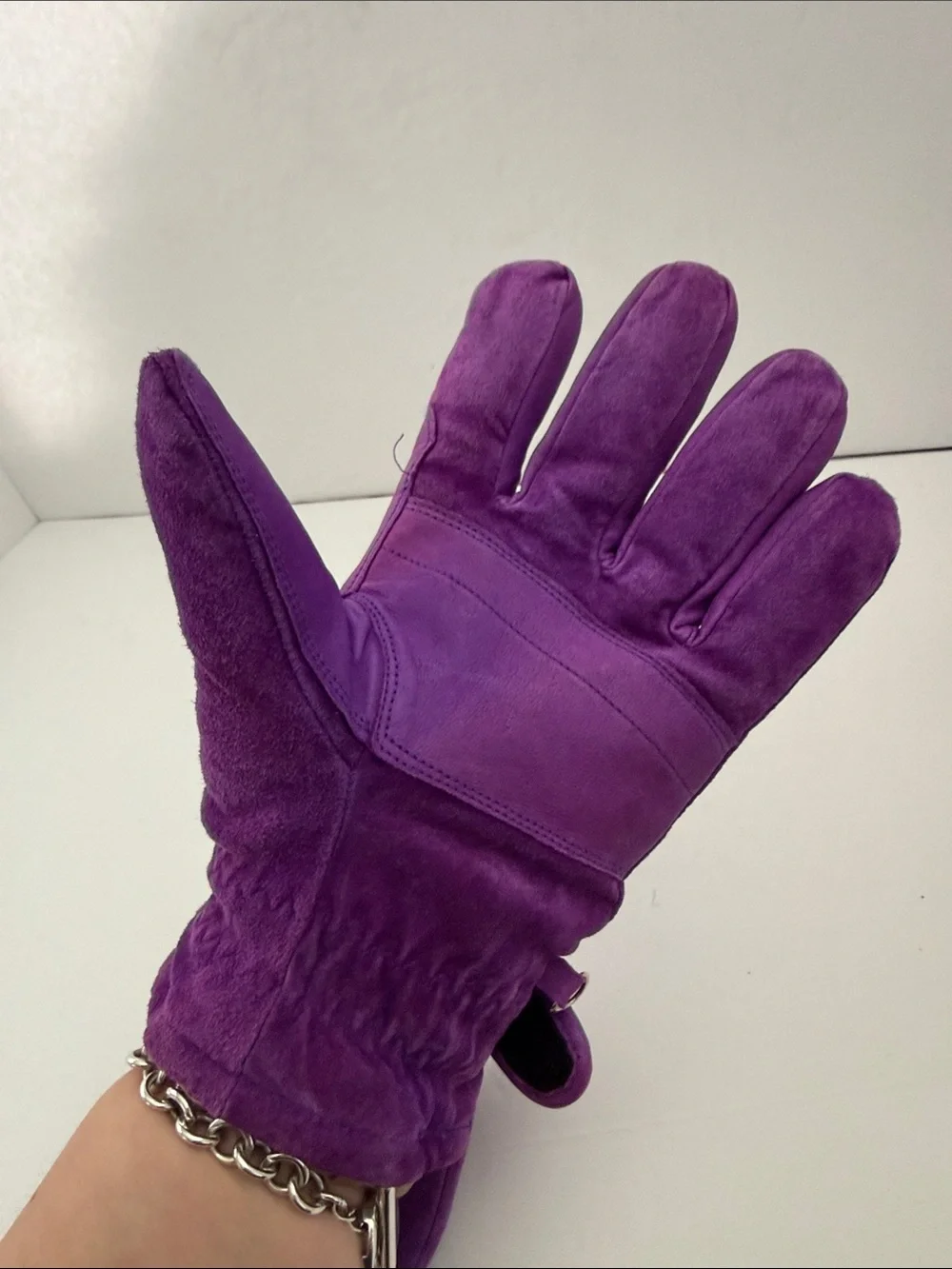 Wilsons Leather Purple Suede Gloves